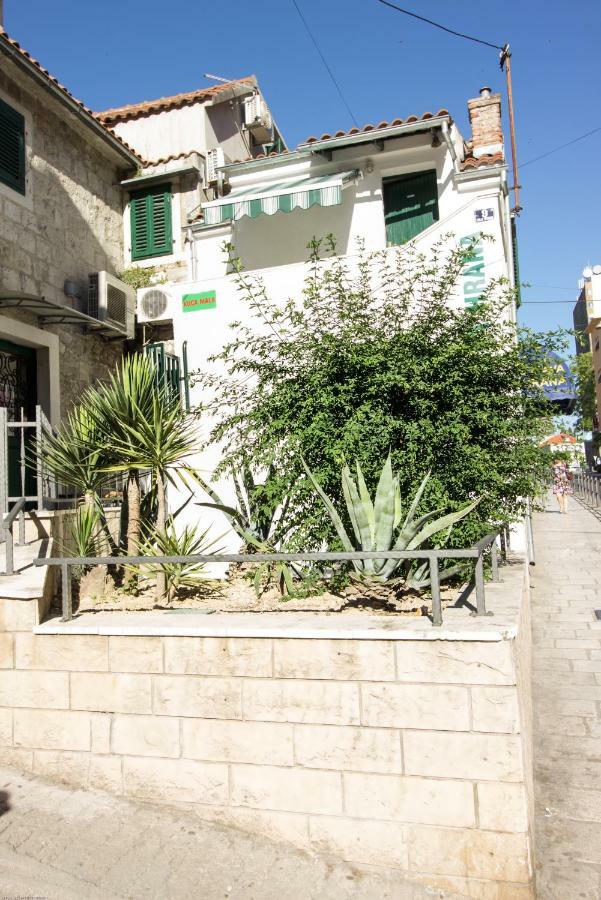 Apartments Kuca Mala Spalato Esterno foto